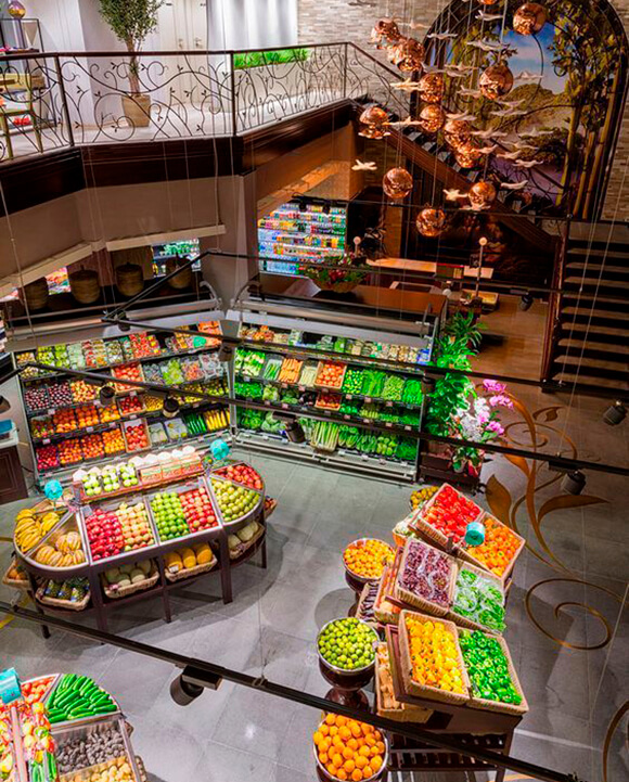 Интерьер современного супермаркета